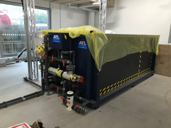 Robotics test aquarium tank
